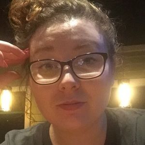 Meet your Posher, Aurora